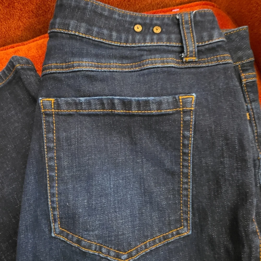 New CAbi Dark Blue High Straight Women's Jeans Size 12 32 5 Pkt Soft Denim - Picture 5 of 7